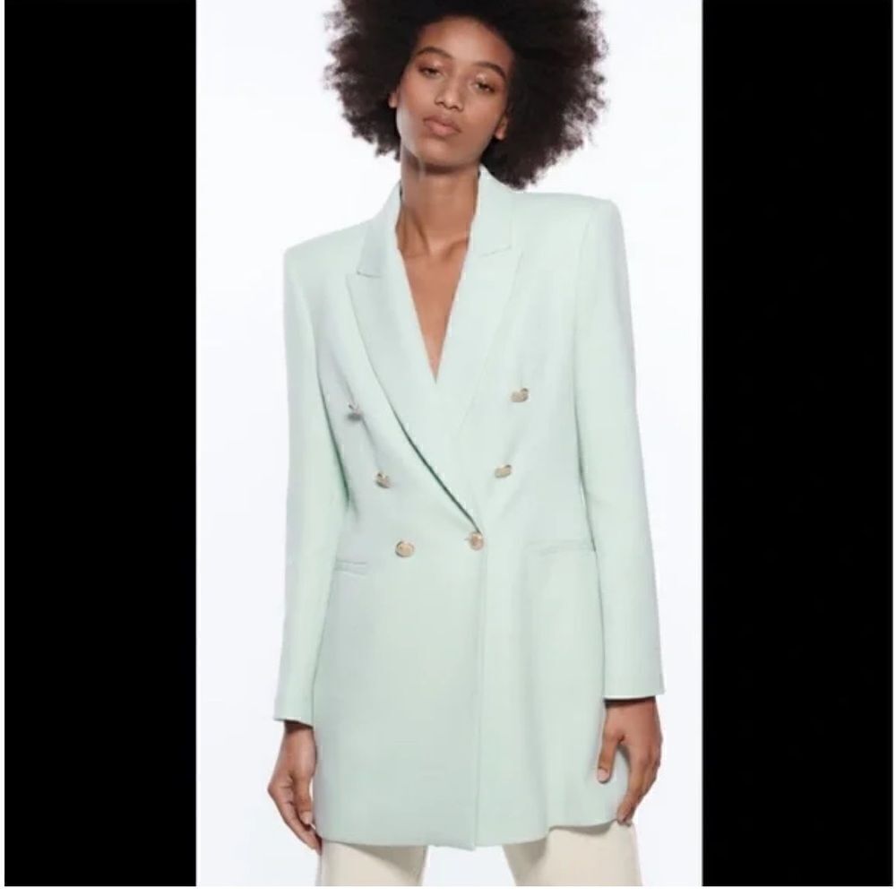 ZARA DOUBLE BREASTED LONG BLAZER in pastel green size small